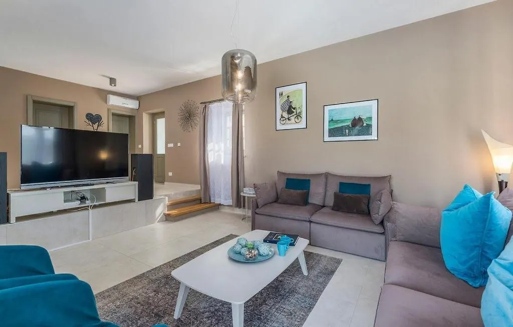 New! Villa Corinne With 42 M2 Pool, Sauna Stuti