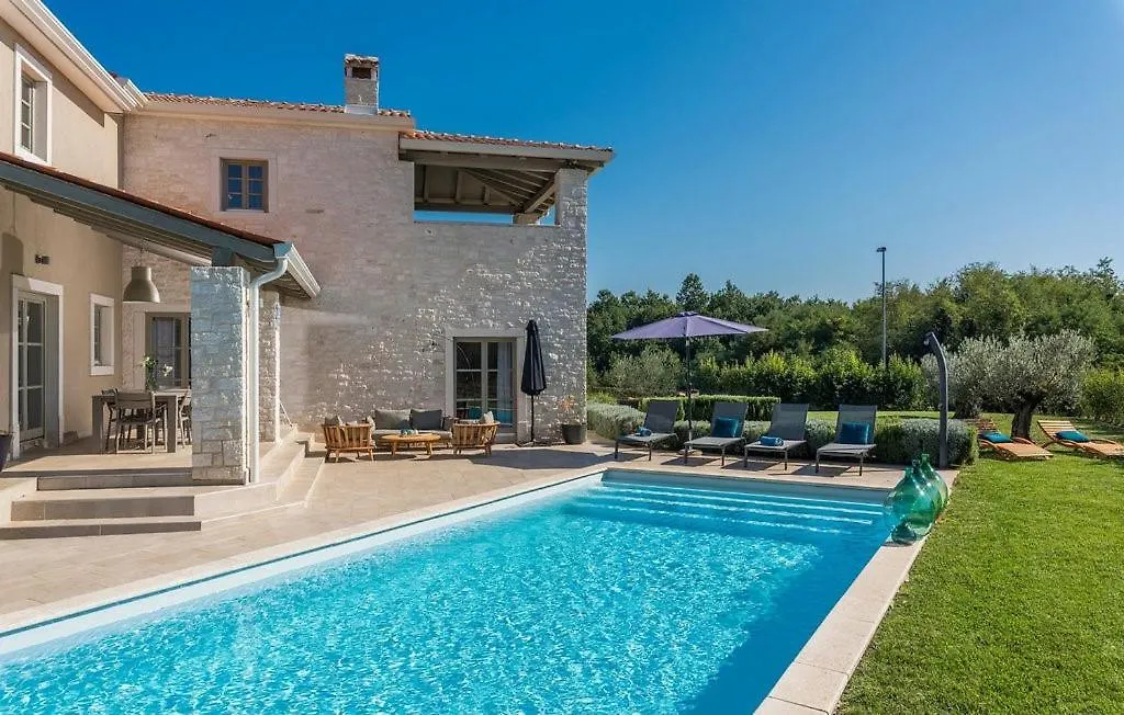 New! Villa Corinne With 42 M2 Pool, Sauna Stuti